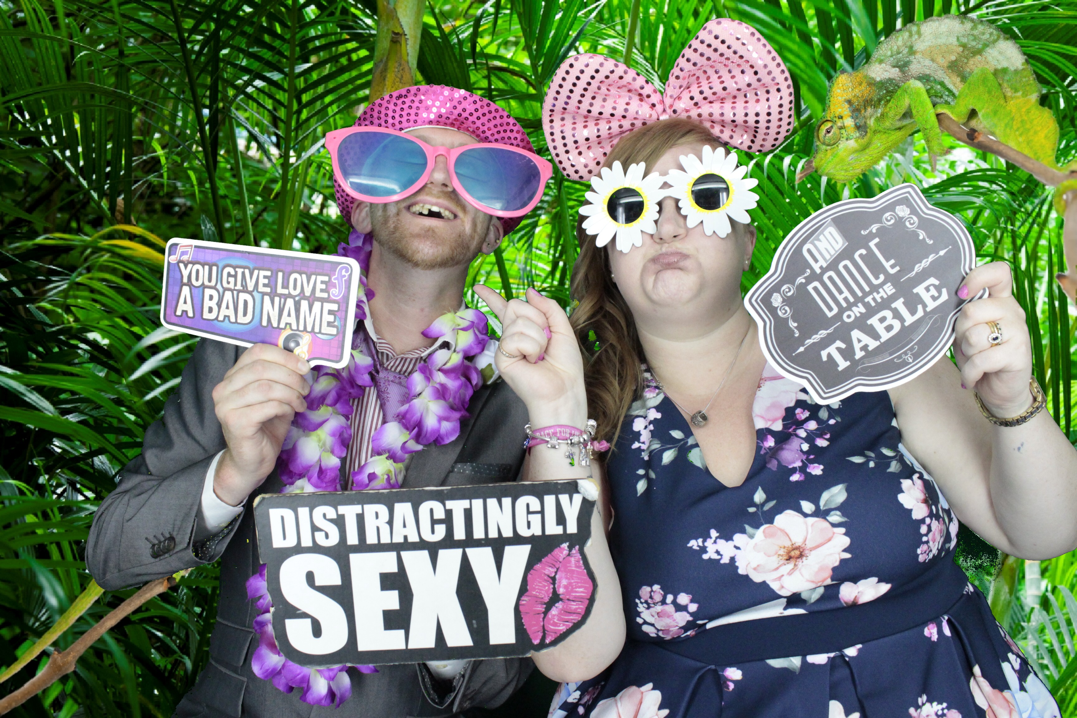 Katie and Jons Wedding | View more photos from the event at gallery.myphotoboothexperience.co.uk/u/MyPhotoBoothExperienceLtd/Katie-and-Jons-Wedding